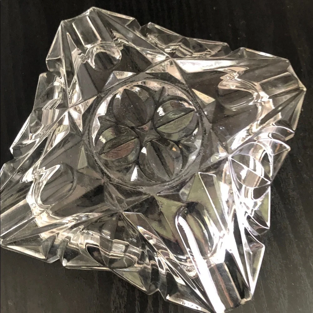 VTG Clear crystal Glass Decorative Trinket Dish - Elegant Accent ashtray